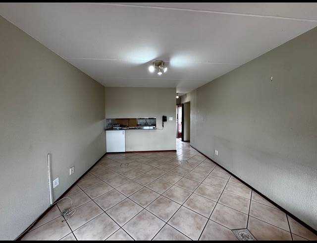 2 BEDROOM APARTMENT FOR SALE IN DOWERGLEN EXT 4